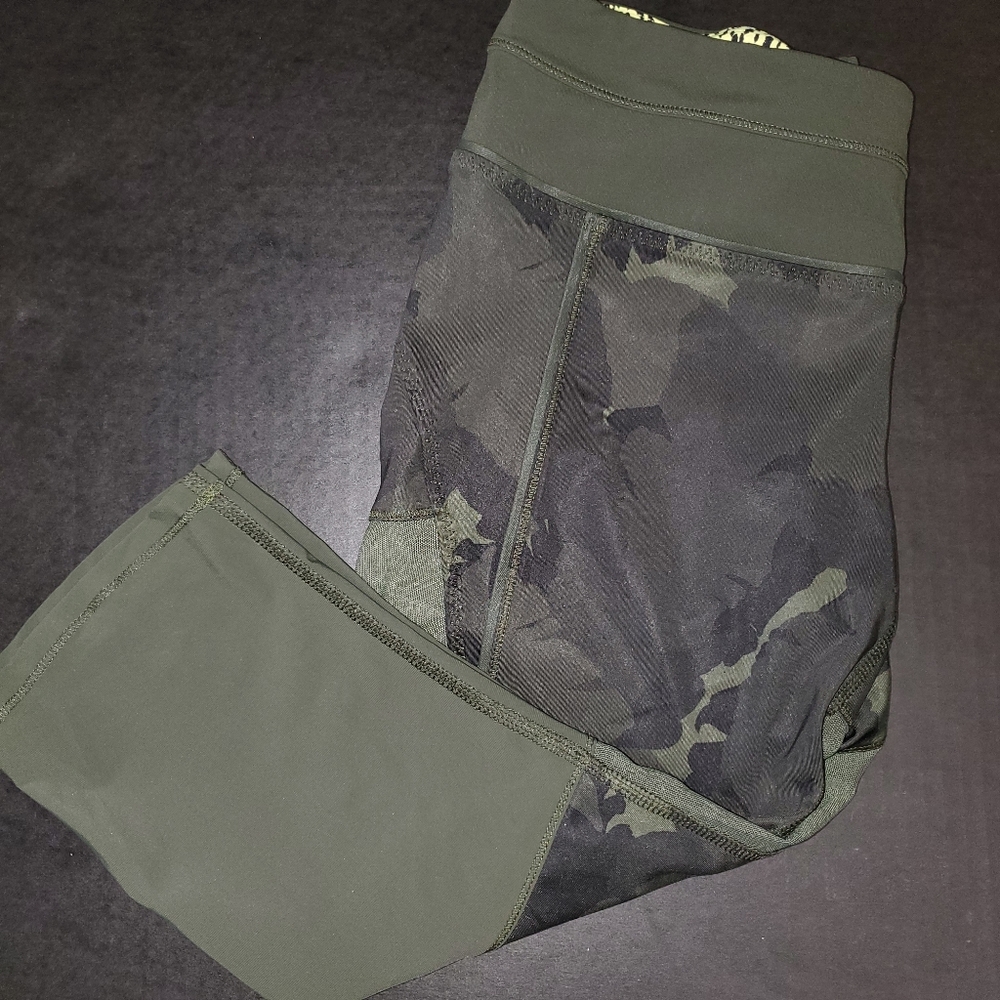 Lululemon Camo Leggings 3/4